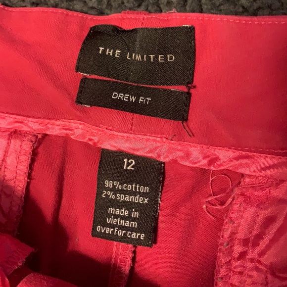 Shorts - Picture 4 of 5